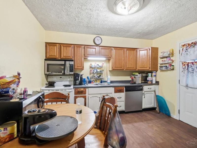 9344 Bruce Drive, Franklin Twp, OH 45005 Photo 11