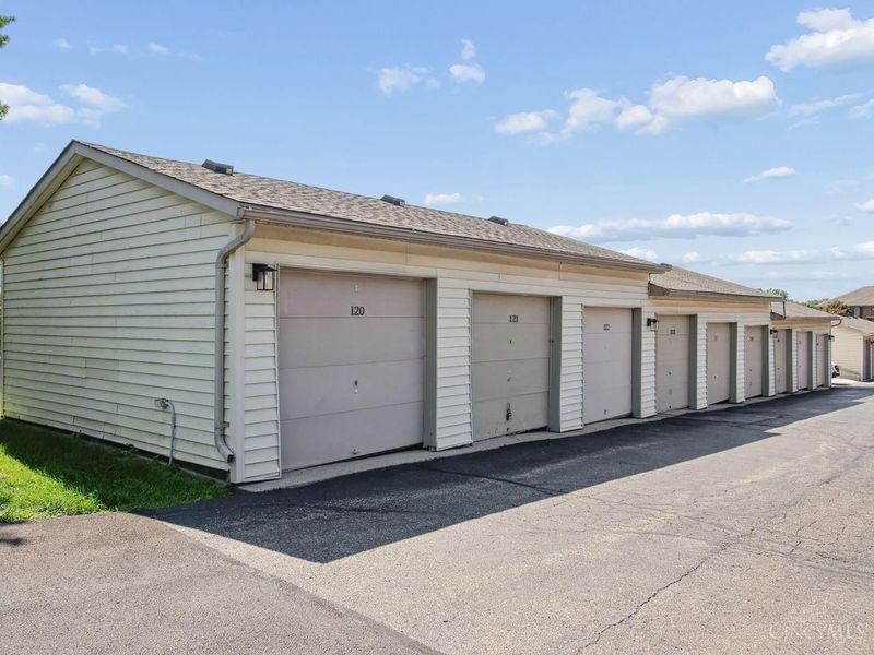1572 Gelhot Drive, Unit 121, Fairfield, OH 45014 Photo 20