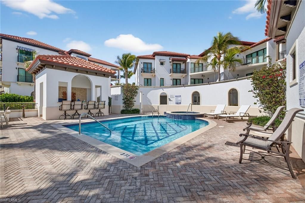 1540 5th Ave S, Unit D305, Naples, FL 34102 Photo