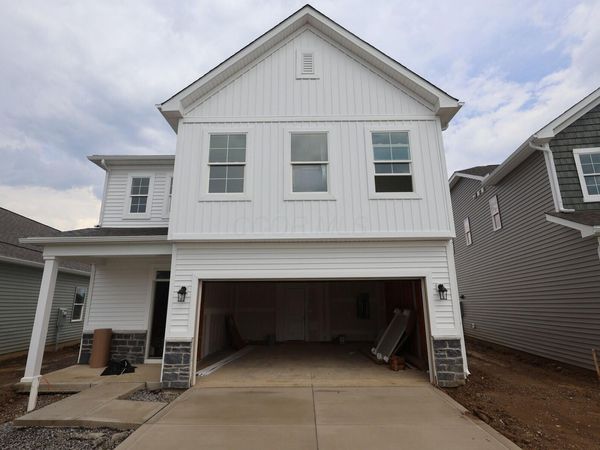 1011 Dawsons Drive, Hebron, OH 43025