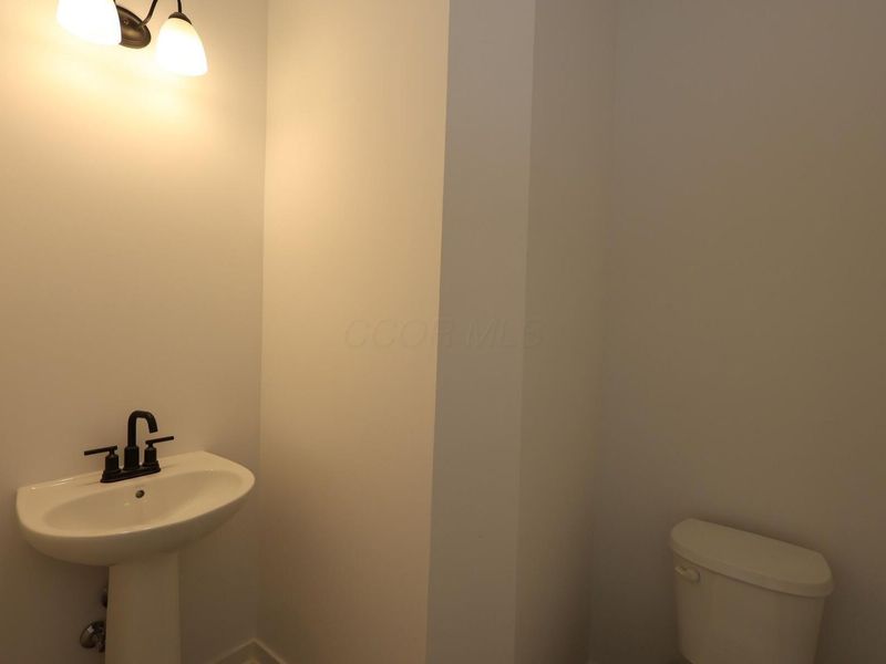 1011 Dawsons Drive, Hebron, OH 43025 Photo 8