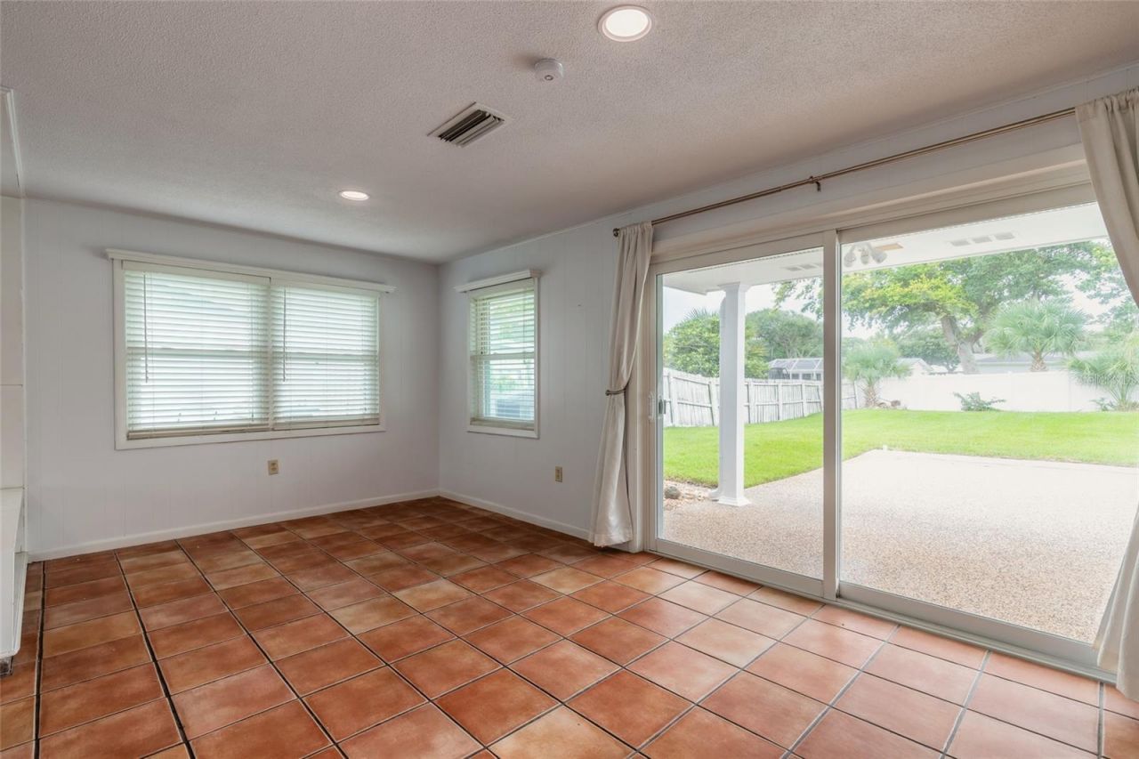 808 E 16th Avenue, New Smyrna Beach, FL 32169 Photo
