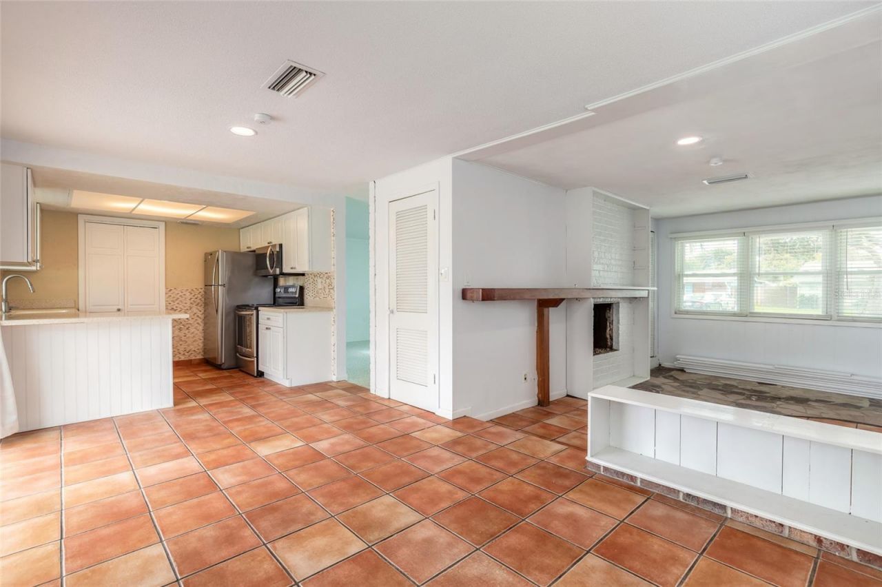 808 E 16th Avenue, New Smyrna Beach, FL 32169 Photo