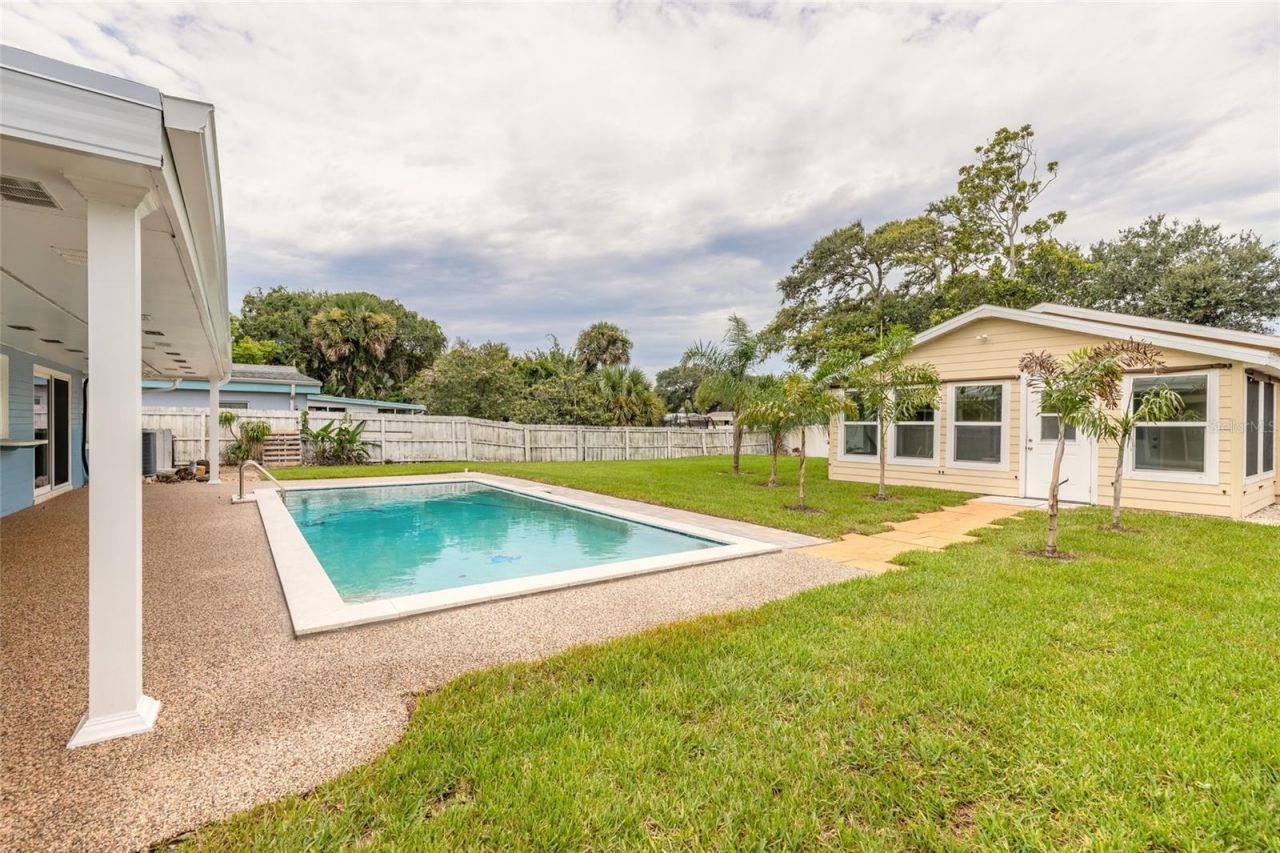 808 E 16th Avenue, New Smyrna Beach, FL 32169 Photo