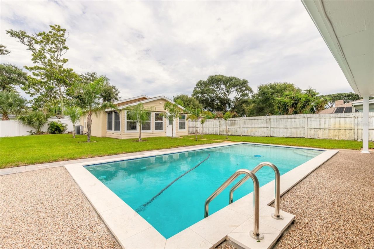 808 E 16th Avenue, New Smyrna Beach, FL 32169 Photo