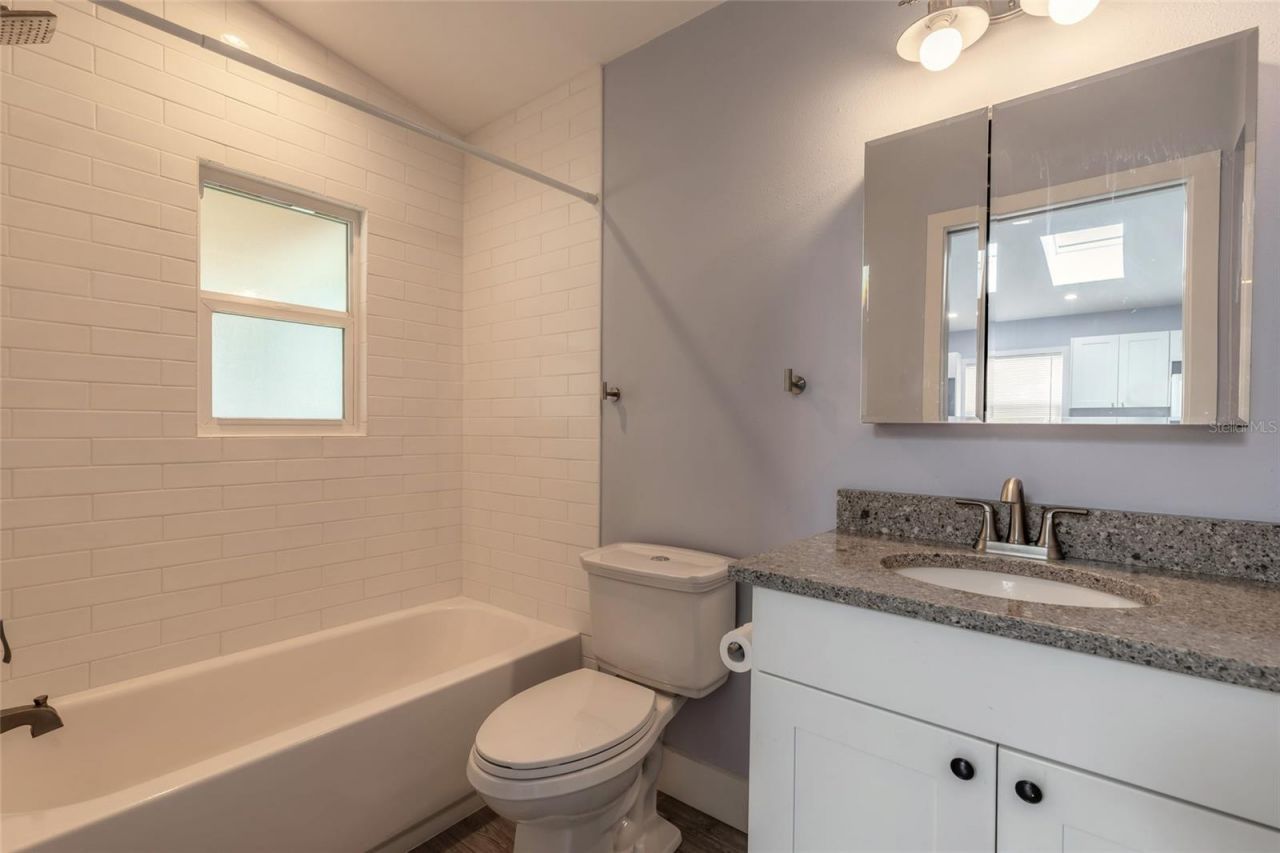 808 E 16th Avenue, New Smyrna Beach, FL 32169 Photo