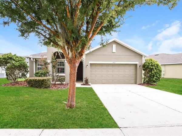 2416 SABASTIAN STREET , MOUNT DORA, FL 32757