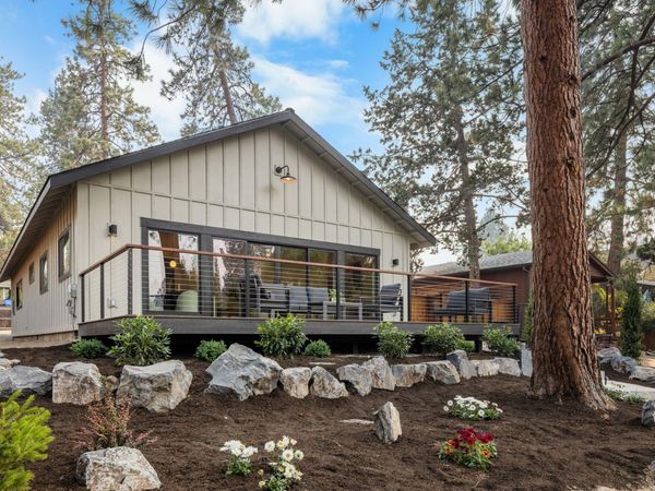 1315 NW Elgin Avenue, Unit 1 & 2, Bend, OR 97703