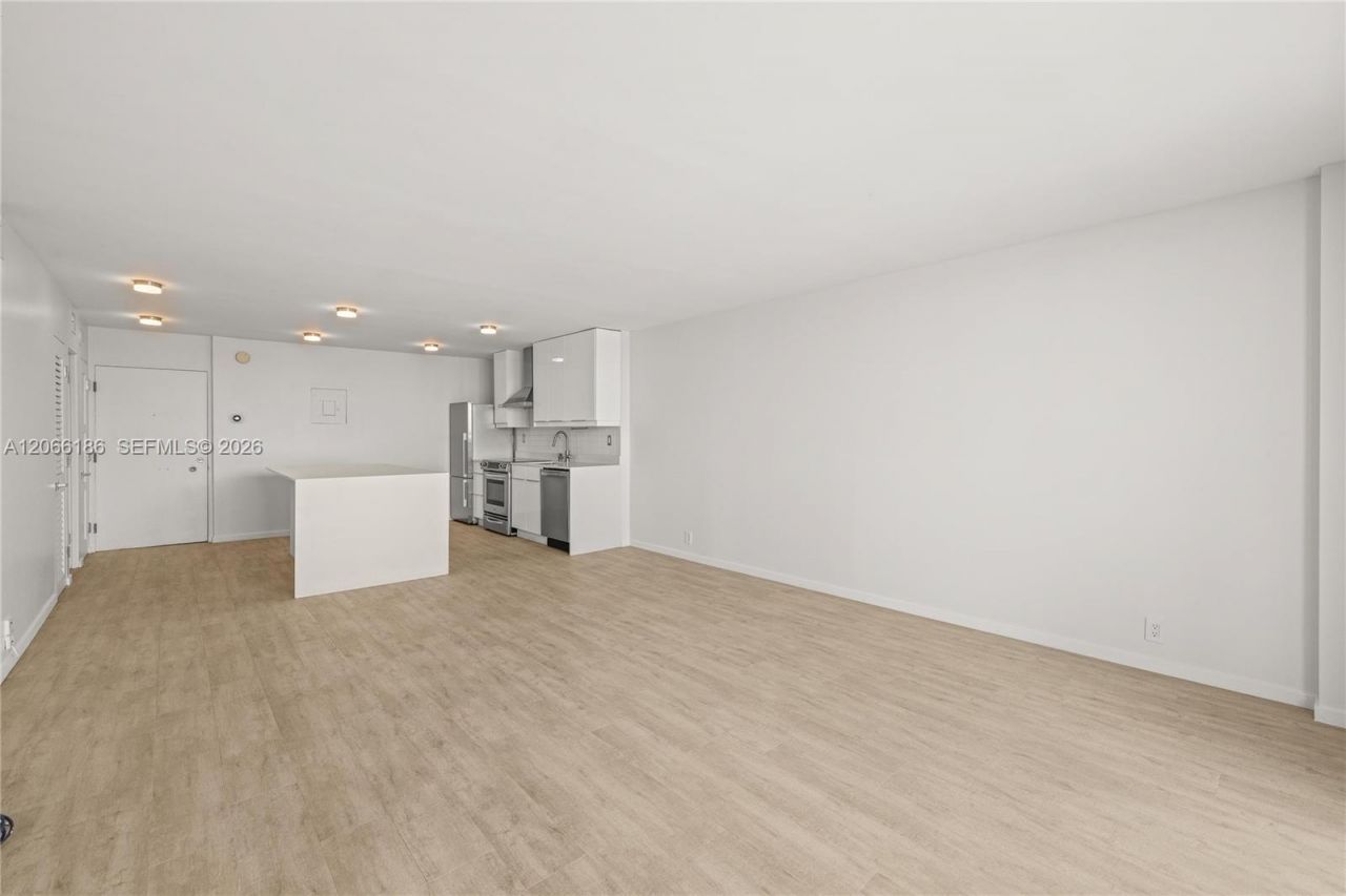 5 Island Avenue , Unit 15A, Miami Beach, FL 33139 Photo