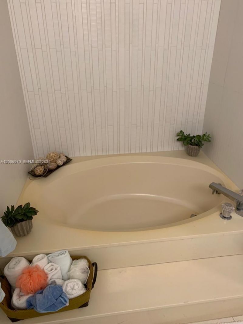 251 Crandon Blvd , Unit 929, Key Biscayne, FL 33149 Photo