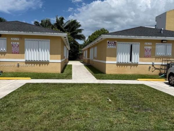 2635 NW 24th Ave , Miami, FL 33142