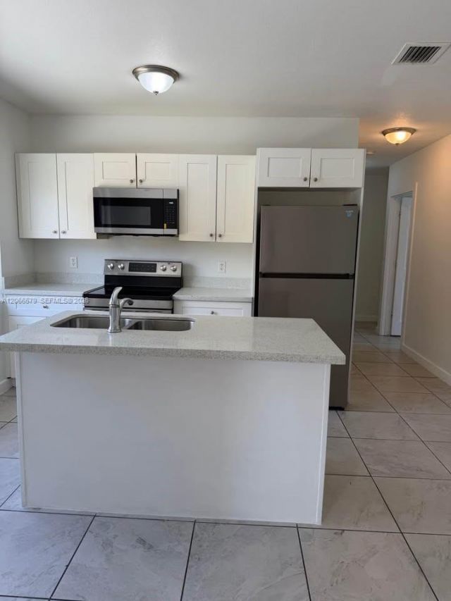 2635 NW 24th Ave , Miami, FL 33142 Photo