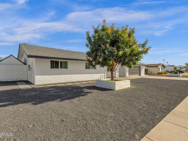 2325 E ENCANTO Street, Mesa, AZ 85213