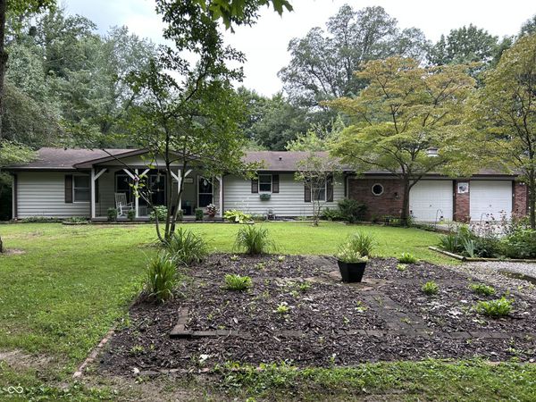 5620 S Imperial Boulevard , Crawfordsville, IN 47933