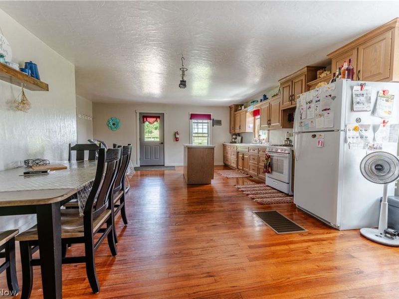 5642 County Road 59, Millersburg, OH 44654 Photo 13