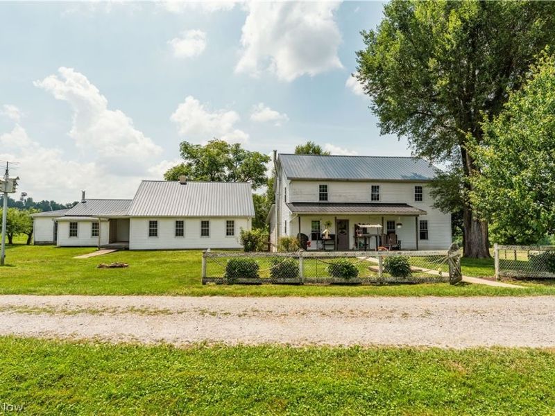 5642 County Road 59, Millersburg, OH 44654 Photo 2