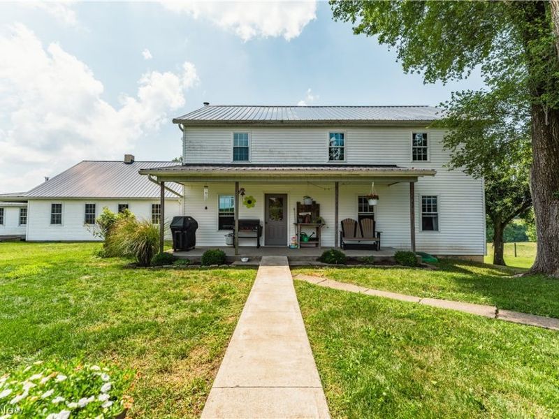 5642 County Road 59, Millersburg, OH 44654 Photo 3