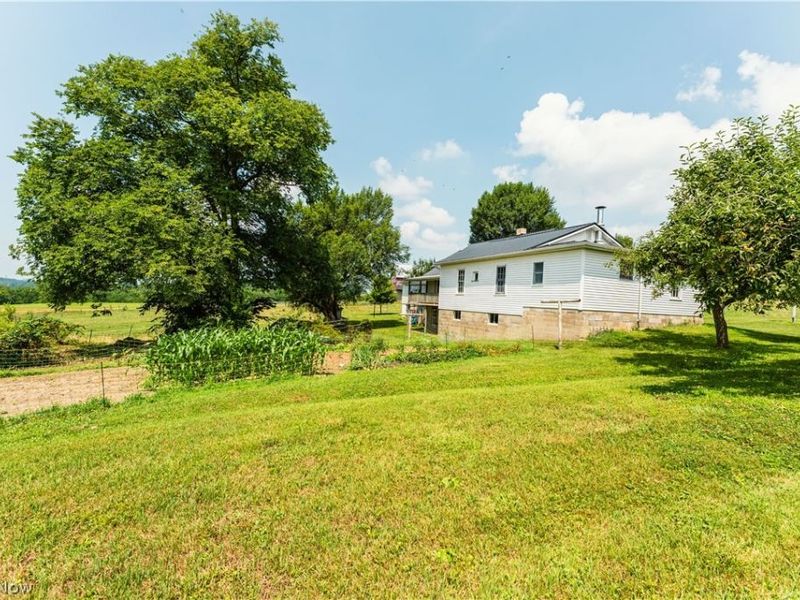5642 County Road 59, Millersburg, OH 44654 Photo 6
