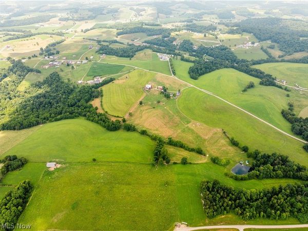 County Road 59 , Millersburg, OH 44654