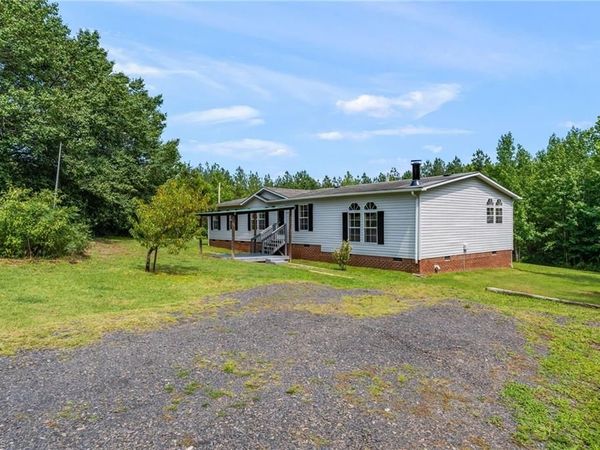 5533 Burton Chapel Road , Mebane, NC 27302