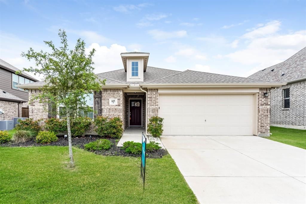 605 England Street, Fate, TX 75189 Main Photo