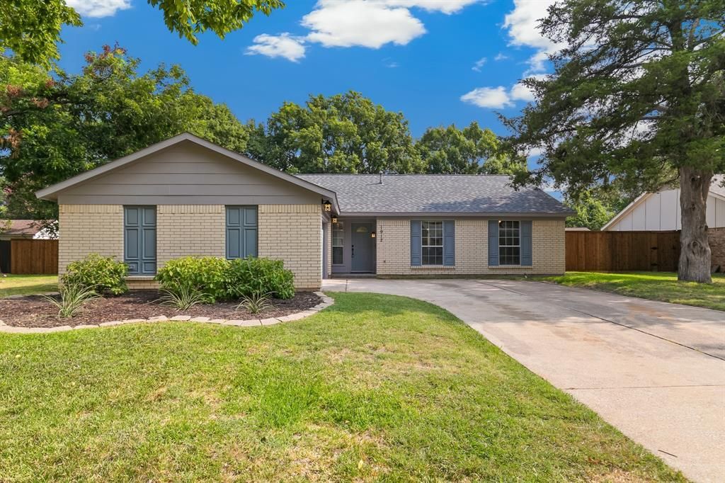 1912 Buckeye Drive, Flower Mound, TX 75028 Main Photo