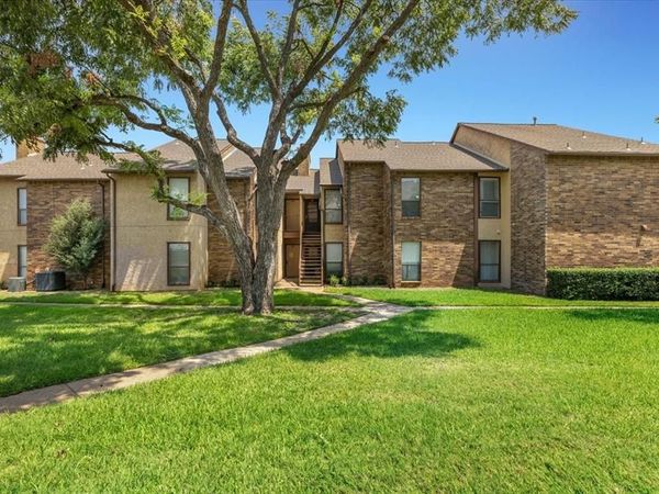 1908 Cloisters Drive, Unit 511, Arlington, TX 76011