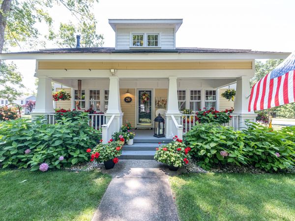 26 Kenneth Street, Pentwater, MI 49449