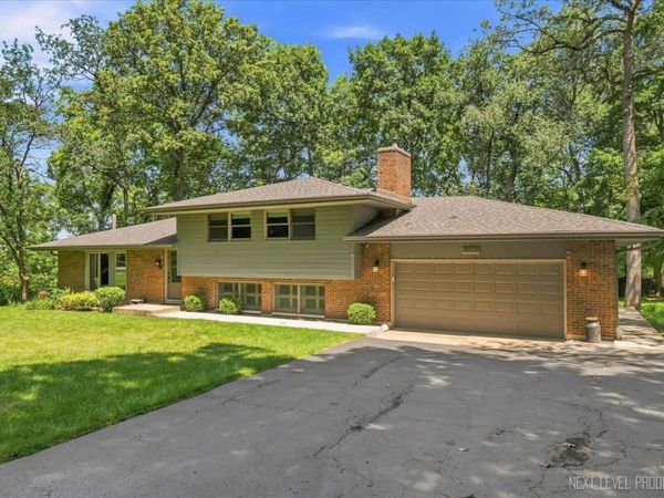 4N621 Deerslayer Drive , Elburn, IL 60119