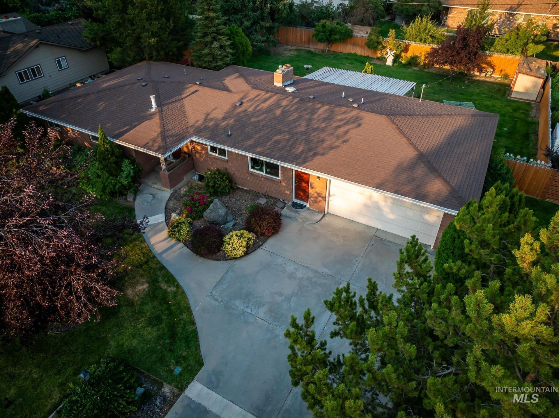 3706 W Clement Rd, Boise, ID 83704 Main Photo