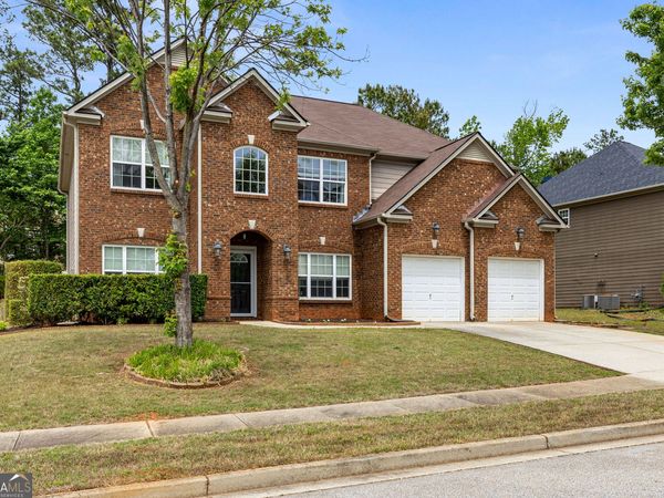 10 Stonebridge Pass, Newnan, GA 30265