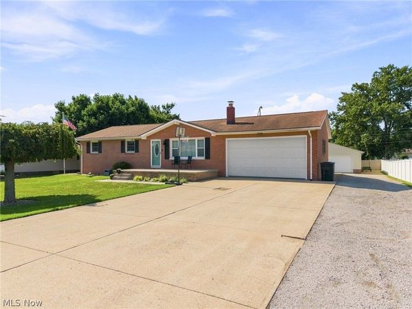 5570 Foxford Street SW, Canton, OH 44706
