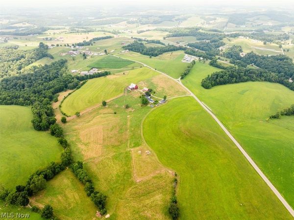 County Road 59 , Millersburg, OH 44654
