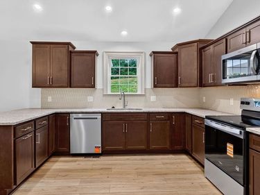 206 LANGLEY DR, WAYNESBORO, VA 22980