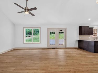 206 LANGLEY DR, WAYNESBORO, VA 22980