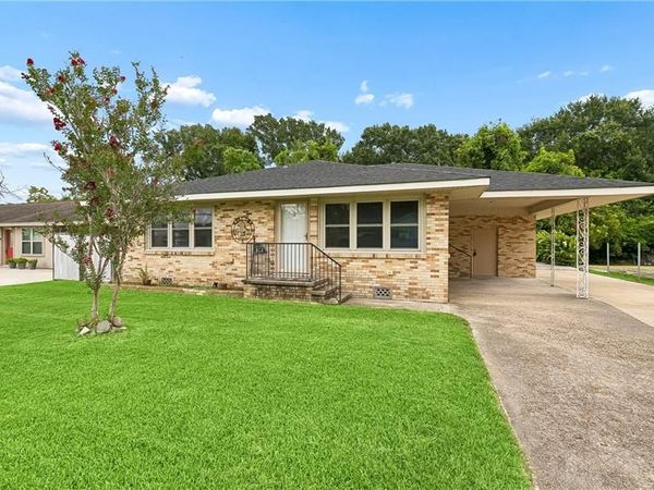 111 BERNARD Avenue , Ama, LA 70031