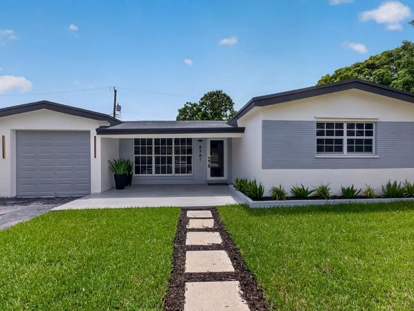 2701 DE SOTO Drive, Miramar, FL 33023