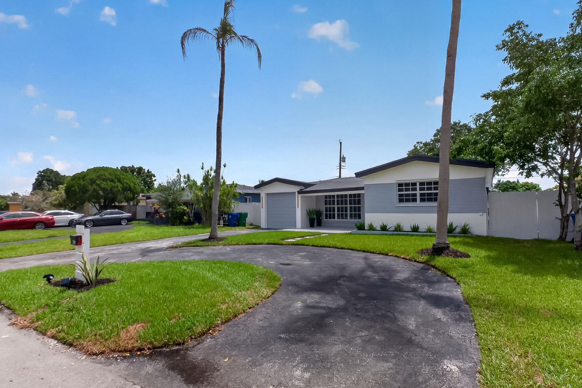 2701 De Soto Drive, Miramar, FL 33023 Photo