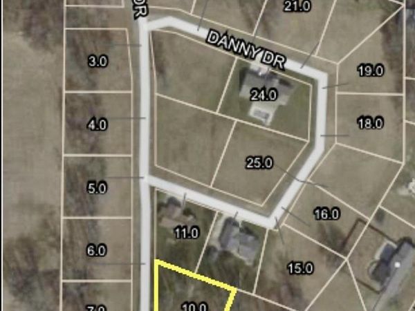Joy Drive, Sullivan, IN 47882