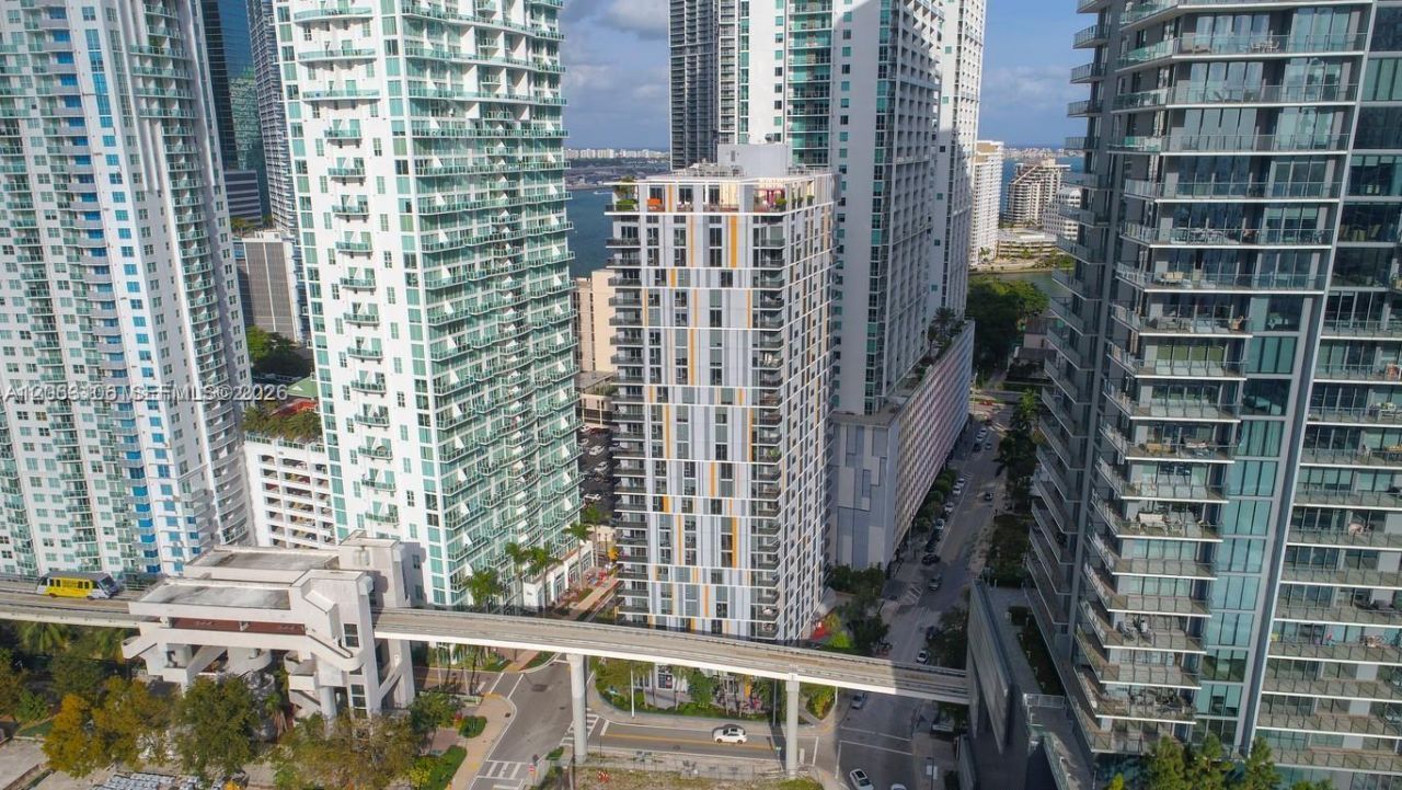 31 SE 6th St , Unit 406, Miami, FL 33131 Photo