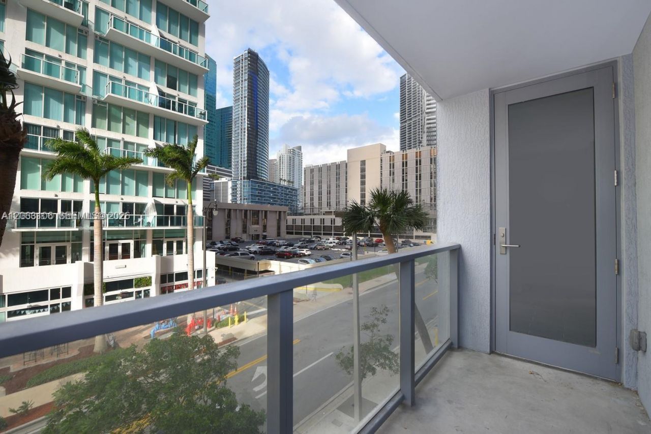 31 SE 6th St , Unit 406, Miami, FL 33131 Photo