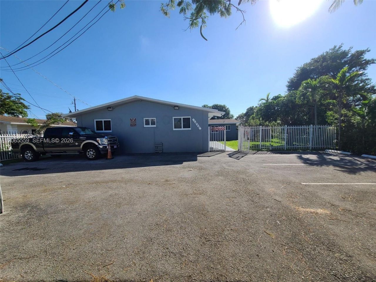 1864 NW 28th St , Miami, FL 33142 Photo