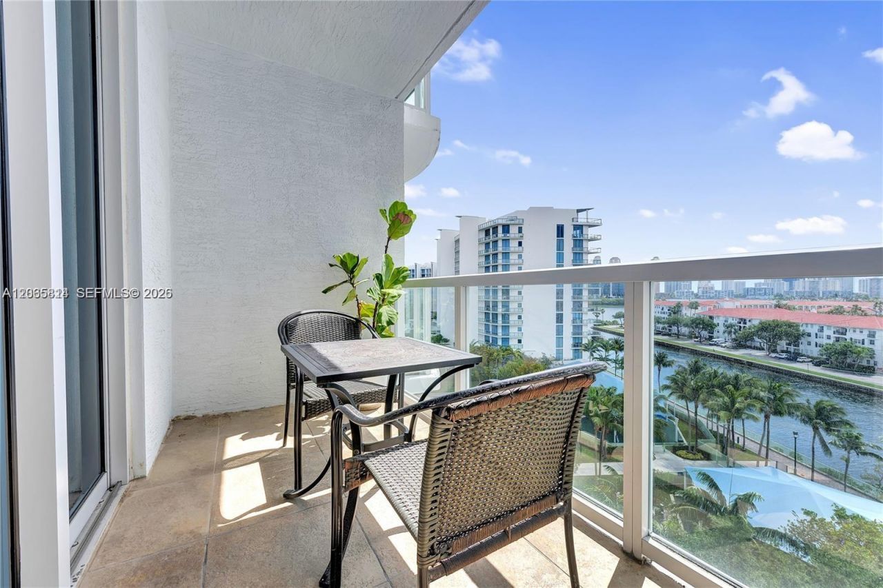 3030 NE 188th St , Unit 603, Aventura, FL 33180 Photo