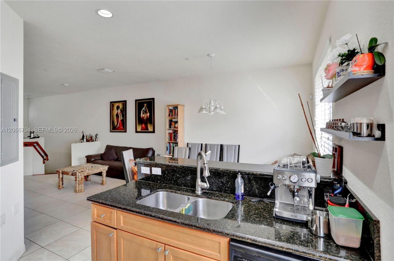 12600 SW 50th Ct , Unit 425, Miramar, FL 33027 Photo