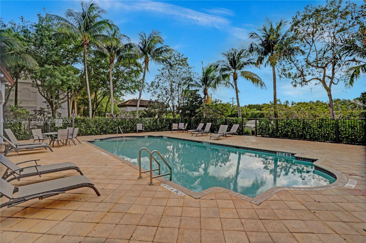 12600 SW 50th Ct , Unit 425, Miramar, FL 33027 Photo