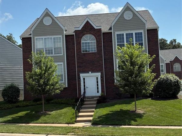 1323 Holgate Holgate Drive , Unit B, Ballwin, MO 63021