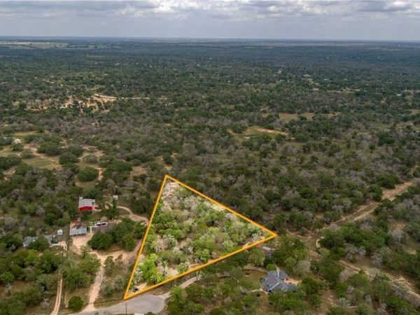 227 Encino Drive, Floresville, TX 78114