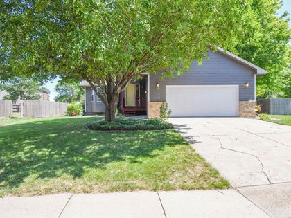 3234 S Serenity Trl Sioux Falls, SD 57103