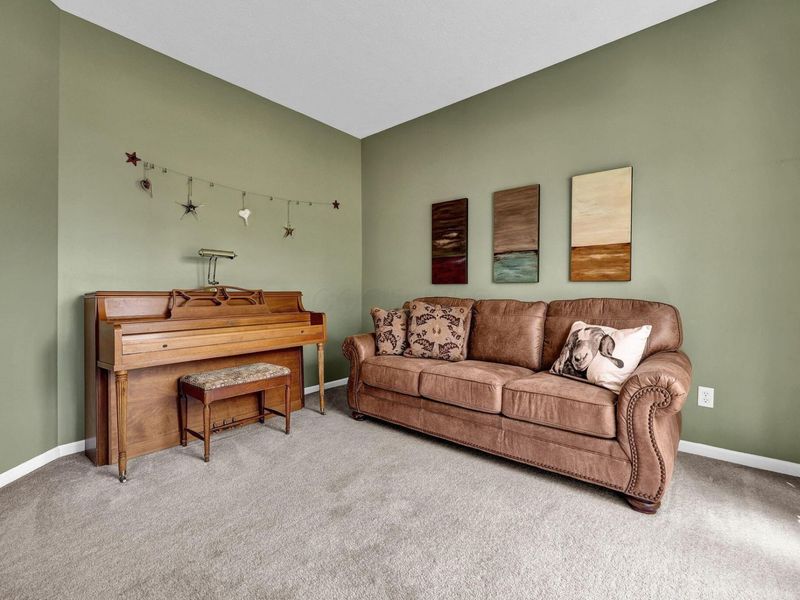 2602 Crestview Woods Drive, Newark, OH 43055 Photo 7