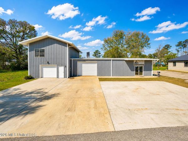 10281 3rd Avenue, D'Iberville, MS 39540